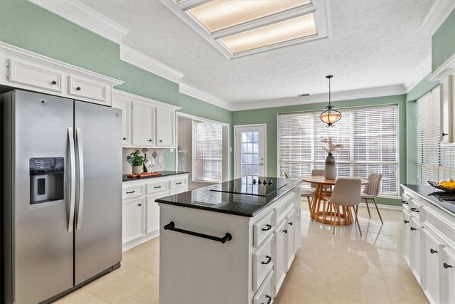 117 Stone Mountain Court, Garland, TX 75044