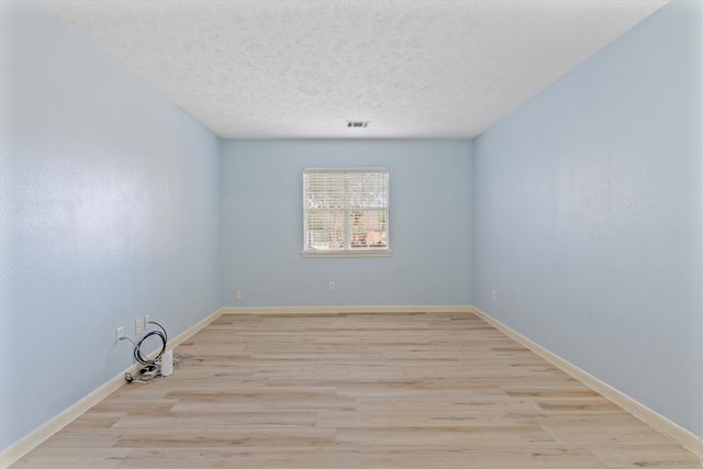 117 Stone Mountain Court, Garland, TX 75044