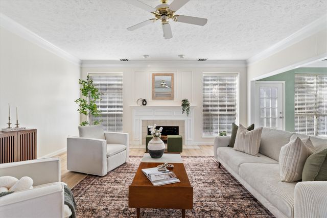 117 Stone Mountain Court, Garland, TX 75044