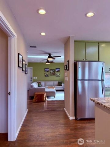 2270 S 7TH Avenue, Sequim, WA 98382