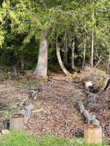 2270 S 7TH Avenue, Sequim, WA 98382