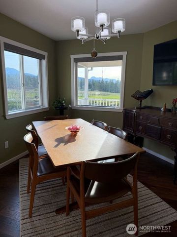 2270 S 7TH Avenue, Sequim, WA 98382