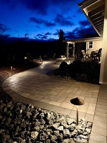 2270 S 7TH Avenue, Sequim, WA 98382