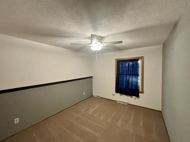 506 Cheyenne DRIVE, Waukesha, WI 53188