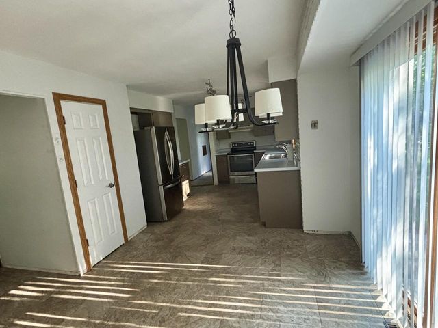 506 Cheyenne DRIVE, Waukesha, WI 53188