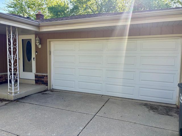 506 Cheyenne DRIVE, Waukesha, WI 53188