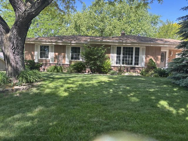 506 Cheyenne DRIVE, Waukesha, WI 53188