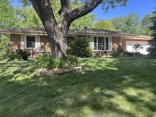 506 Cheyenne DRIVE, Waukesha, WI 53188