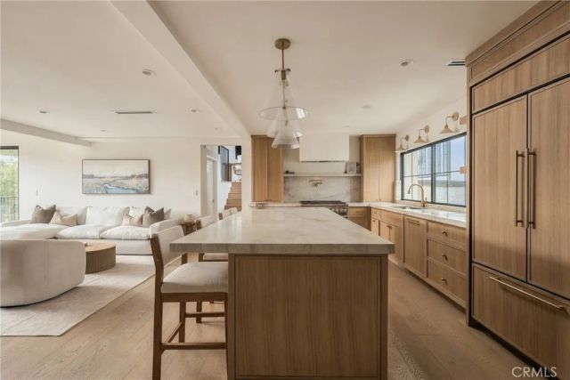 4335 Chaumont Road, Woodland Hills, CA 91364