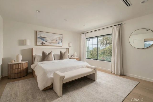 4335 Chaumont Road, Woodland Hills, CA 91364