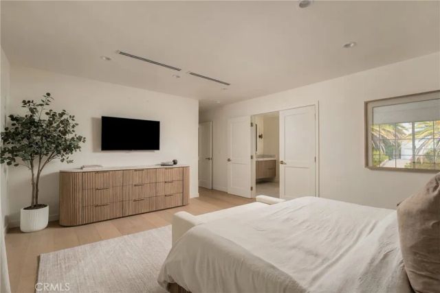 4335 Chaumont Road, Woodland Hills, CA 91364