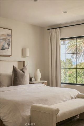 4335 Chaumont Road, Woodland Hills, CA 91364