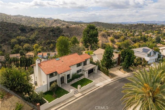 4335 Chaumont Road, Woodland Hills, CA 91364