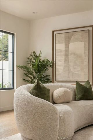 4335 Chaumont Road, Woodland Hills, CA 91364