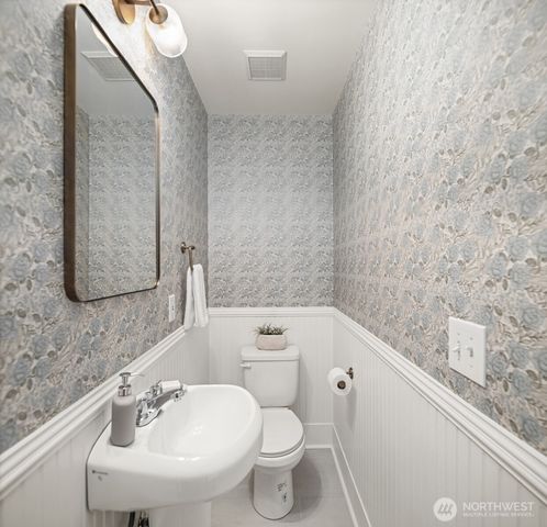 5712 1st Avenue NW, Seattle, WA 98107