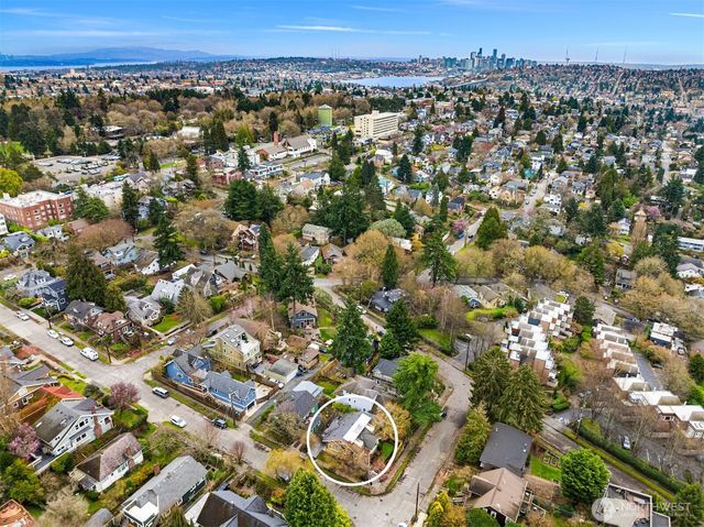 5712 1st Avenue NW, Seattle, WA 98107