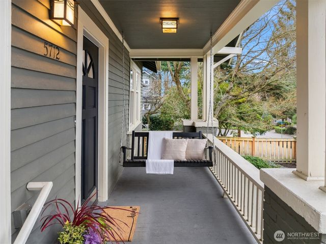 5712 1st Avenue NW, Seattle, WA 98107