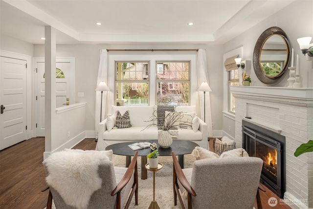 5712 1st Avenue NW, Seattle, WA 98107