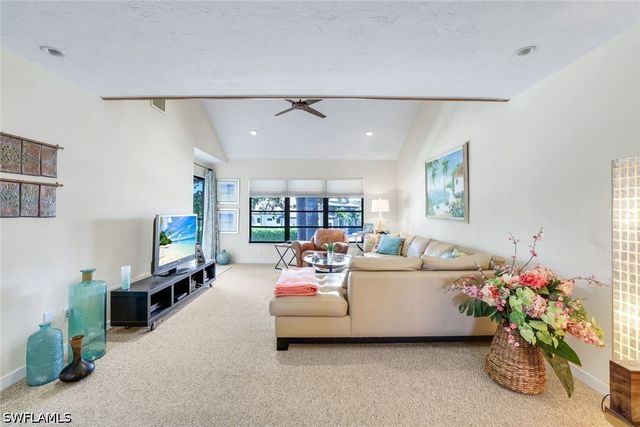 4092 Belair LN 15, Naples, FL 34103