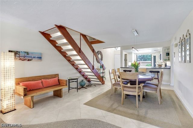 4092 Belair LN 15, Naples, FL 34103