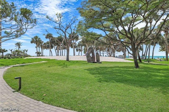 4092 Belair LN 15, Naples, FL 34103