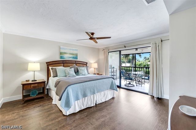 4092 Belair LN 15, Naples, FL 34103