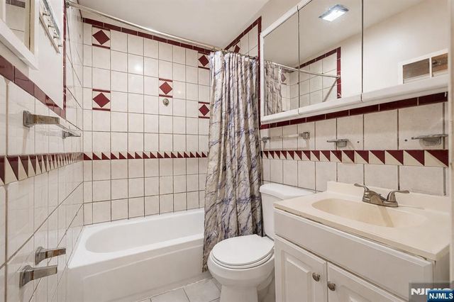 29 Madison Avenue, Jersey City, NJ 07304