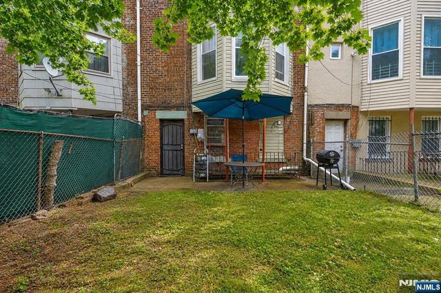 29 Madison Avenue, Jersey City, NJ 07304