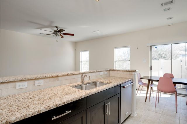 11137 Bright Leaf TER 11137, Austin, TX 78748