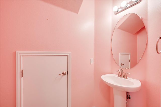 11137 Bright Leaf TER 11137, Austin, TX 78748