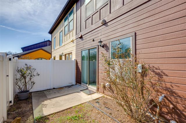 11137 Bright Leaf TER 11137, Austin, TX 78748