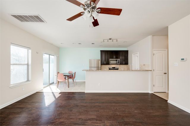 11137 Bright Leaf TER 11137, Austin, TX 78748