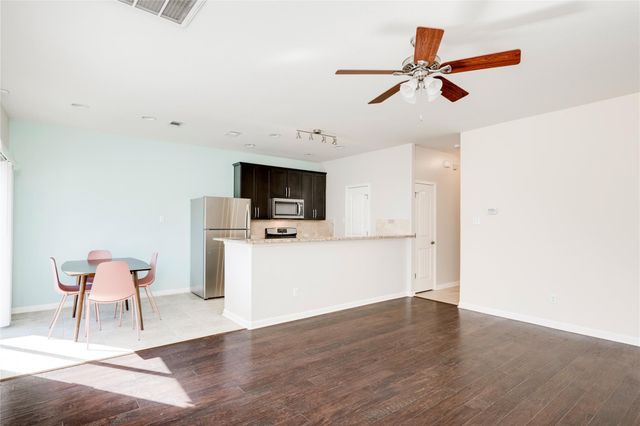 11137 Bright Leaf TER 11137, Austin, TX 78748