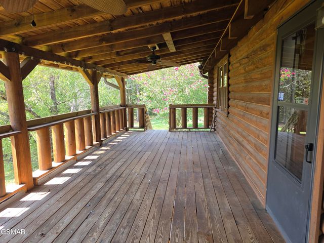 2875 E Walnut Grove Road, Sevierville, TN 37876