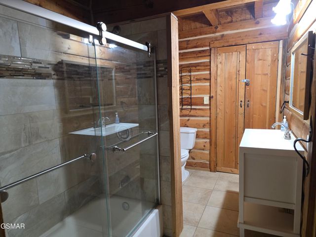 2875 E Walnut Grove Road, Sevierville, TN 37876