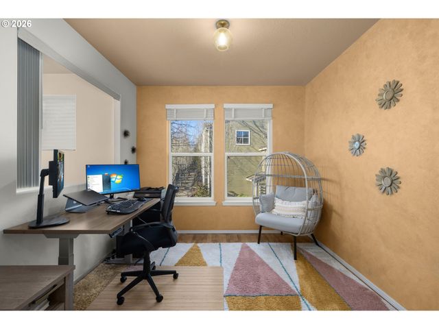 2754 Nw KENNEDY Ct, Portland, OR 97229