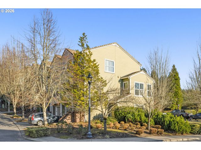 2754 Nw KENNEDY Ct, Portland, OR 97229