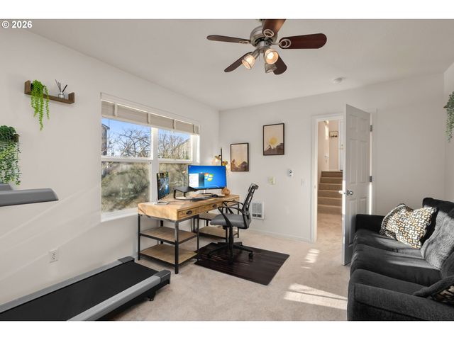 2754 Nw KENNEDY Ct, Portland, OR 97229