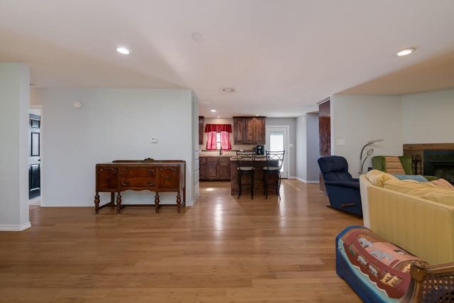 173 Bosque Bend Lane, China Spring, TX 76633