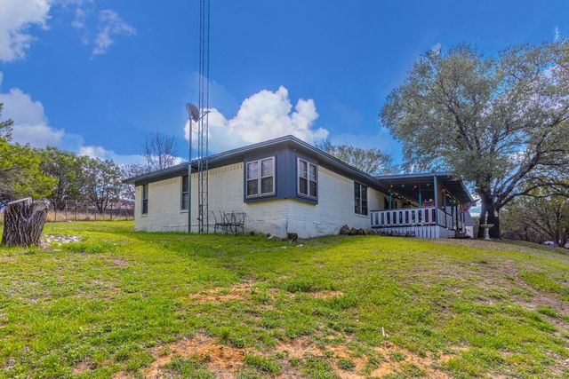 173 Bosque Bend Lane, China Spring, TX 76633