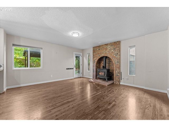 13136 Sw CHIMNEY RIDGE St, Portland, OR 97223