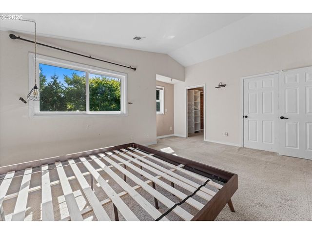 13136 Sw CHIMNEY RIDGE St, Portland, OR 97223