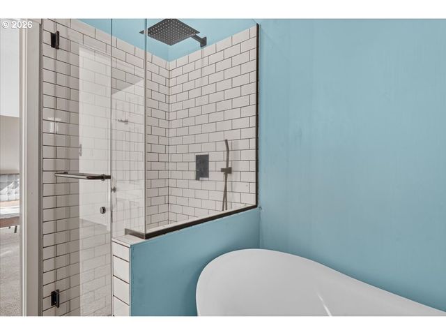 13136 Sw CHIMNEY RIDGE St, Portland, OR 97223