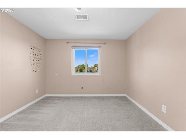 13136 Sw CHIMNEY RIDGE St, Portland, OR 97223