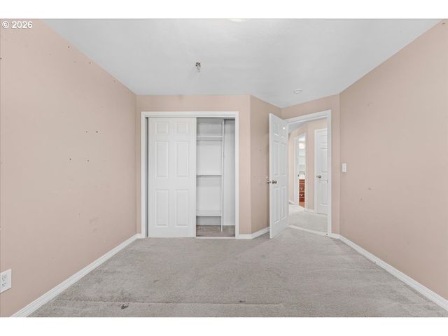 13136 Sw CHIMNEY RIDGE St, Portland, OR 97223