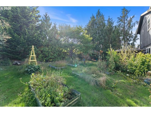 13136 Sw CHIMNEY RIDGE St, Portland, OR 97223