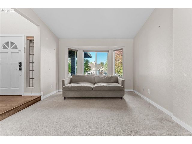13136 Sw CHIMNEY RIDGE St, Portland, OR 97223
