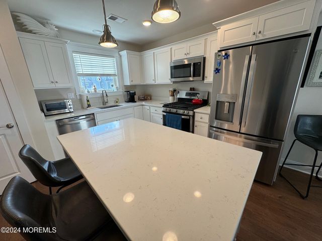 2 Shell Road, Mantoloking, NJ 08738