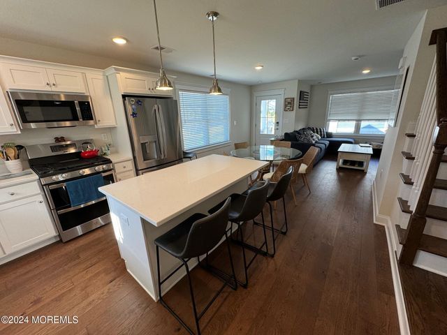 2 Shell Road, Mantoloking, NJ 08738