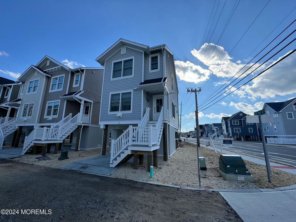2 Shell Road, Mantoloking, NJ 08738